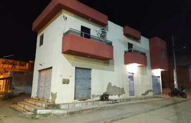 Imagem: A casa possui 2 Dormitórios, 2 Banheiros, 1 Vaga na garagem