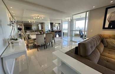 Imagem: O apartamento possui 3 Dormitórios, 4 Banheiros, 2 Vagas na