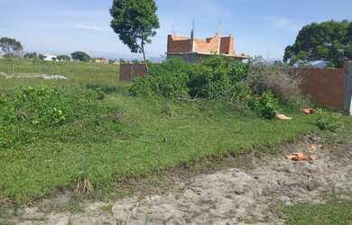 Imagem: O terreno possui 500m² de Área e está localizado em Unamar