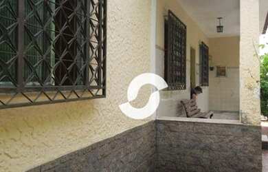 Imagem: A casa possui 3 Dormitórios, 1 Banheiro, 73m² de Área, Piscina