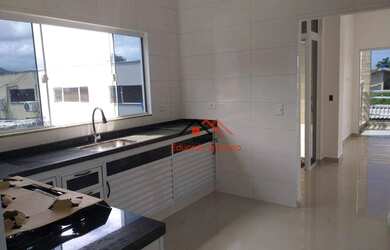 Imagem: A casa possui 2 Dormitórios, 3 Banheiros, 196m² de Área e