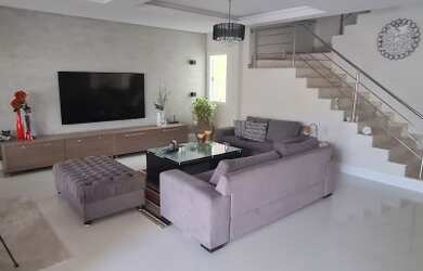 Imagem 7: Casa de condomínio para venda tem 440 metros quadrados com 4 quartos