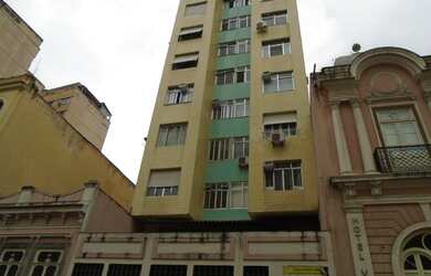 Imagem: O apartamento possui 1 Dormitório, 1 Banheiro, 43m² de Área