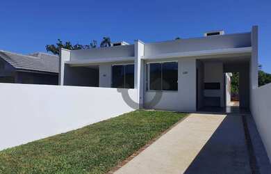 Imagem: A casa em condomínio possui 2 Dormitórios, 1 Banheiro, 2 Vagas