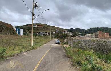 Imagem: O terreno possui 337m² de Área e está localizado em Filgueiras