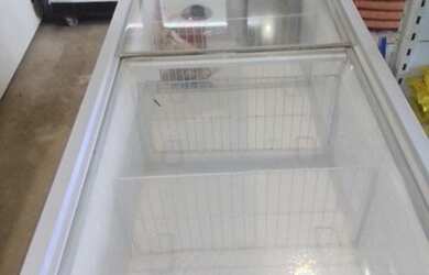 Imagem: O depósito e está localizado em Ouro Preto, Olinda à venda