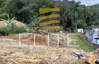 Imagem: O terreno possui 1.200m² de Área e está localizado em Centro