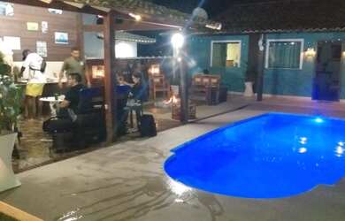 Imagem: A casa possui 2 Dormitórios, 2 Banheiros, 5 Vagas na garagem