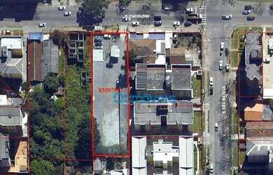 Imagem: O terreno possui 1.360m² de Área e está localizado em Portão