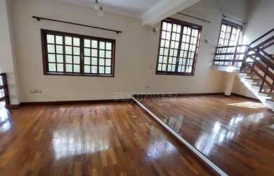 Imagem: A casa em condomínio possui 4 Dormitórios, 5 Banheiros, 4