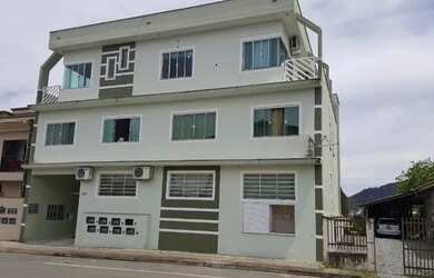 Imagem: A kitnet possui 1 Dormitório, 1 Banheiro, 1 Vaga na garagem