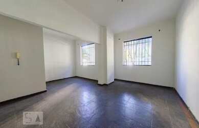 Imagem: O apartamento possui 2 Dormitórios, 2 Banheiros, 80m² de Área