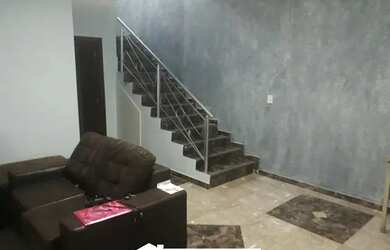 Imagem: A casa possui 4 Dormitórios, 3 Banheiros, 4 Vagas na garagem