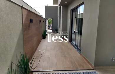 Imagem: A casa em condomínio possui 2 Dormitórios, 3 Banheiros, 120m²