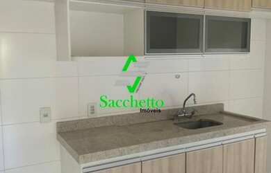 Imagem: O apartamento possui 3 Dormitórios, 1 Banheiro, 2 Vagas na