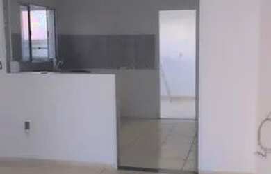 Imagem: A casa possui 2 Dormitórios, 2 Banheiros e está localizado