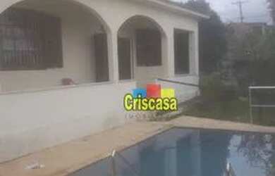 Imagem: A casa possui 4 Dormitórios, 4 Banheiros, 1 Vaga na garagem