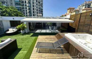 Imagem: O apartamento na cobertura possui 4 Dormitórios, 5 Banheiros