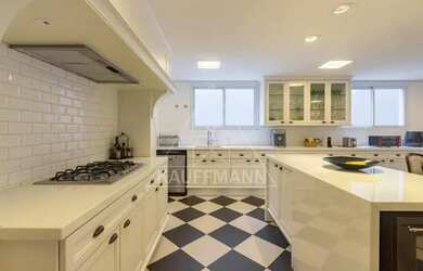 Imagem 11: Jardim Europa junto aos Clubes Pinheiros e Hebraica, 4 suítes piscina churrasqueira espaço