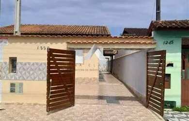 Imagem: A casa possui 2 Dormitórios, 2 Banheiros, 2 Vagas na garagem