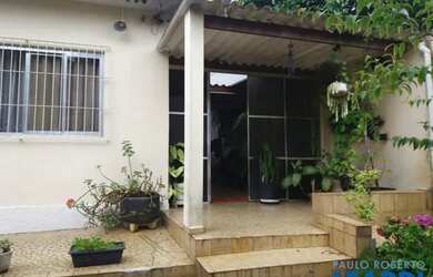 Imagem: A casa possui 2 Dormitórios, 2 Banheiros, 5 Vagas na garagem