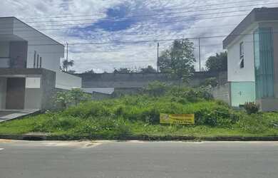 Imagem: O terreno possui 360m² de Área e está localizado em Ponta