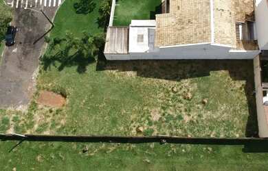 Imagem: O terreno possui 360m² de Área e está localizado em Santa