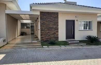 Imagem: A casa em condomínio possui 3 Dormitórios, 2 Banheiros, 2