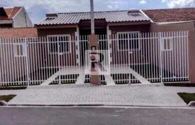 Imagem: A casa possui 2 Dormitórios, 1 Banheiro, 1 Vaga na garagem