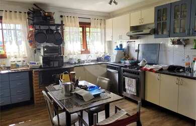 Imagem 6: Linda Casa a Venda na Serra da Cantareira no Condomínio Alpes da Cantareira