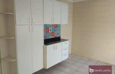 Imagem: O apartamento possui 3 Dormitórios, 2 Banheiros, 1 Vaga na