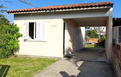 Imagem: A casa possui 1 Dormitório, 1 Banheiro, 2 Vagas na garagem