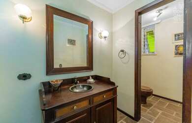 Imagem 7: Casa em Condomínio no Jardim Europa, 04 Suítes, 05 Vagas, Piscina, Bacacheri,...