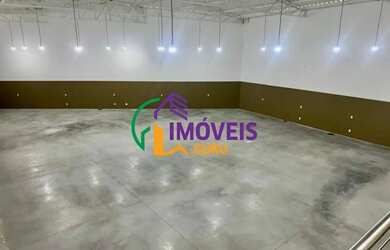 Imagem: O depósito possui 5 Vagas na garagem, 460m² de Área e está