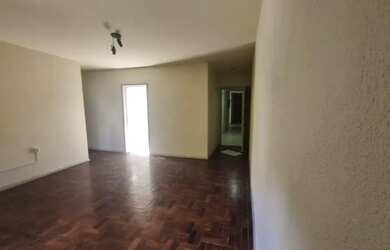 Imagem 8: Apartamento Espaçoso e Bem Localizado em Porto Alegre