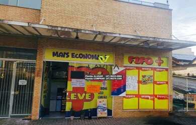 Imagem 2: Loja Fifo Equipada e com Clientela Formada em corredor de serviço no...