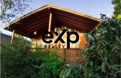 Imagem: A casa e possui 5 Dormitórios, Suítes, 2 Banheiros, 360-0m²