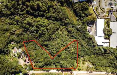 Imagem: O terreno possui 11.659m² de Área e está localizado em Taboão