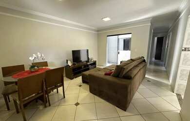 Imagem: A casa possui 3 Dormitórios, 3 Banheiros, 3 Vagas na garagem