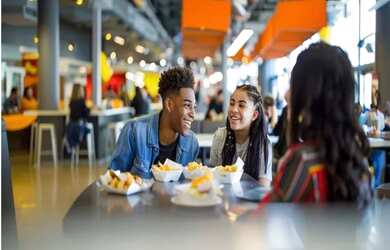 Imagem: O depósito possui 5 Vagas na garagem, 40m² de Área e está