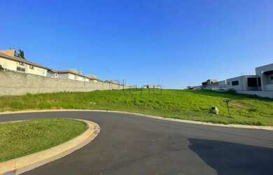 Imagem: O terreno possui 677m² de Área e está localizado em Jardim