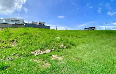 Imagem: O terreno possui 779m² de Área e está localizado em Interlagos