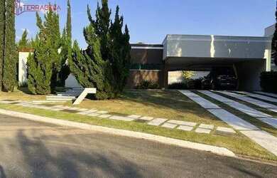 Imagem: A casa em condomínio possui 3 Dormitórios, 5 Banheiros, 4