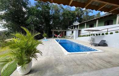 Imagem: A fazenda possui 180m² de Área e está localizado em Piedade