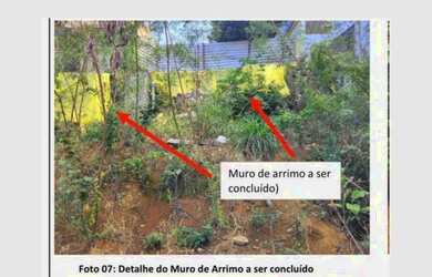 Imagem: O terreno possui 3000m² de Área e está localizado em Praia