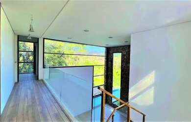 Imagem 9: LINDA CASA COM PISCINA À VENDA NA VILA JUNQUEIRA EM ATIBAIA