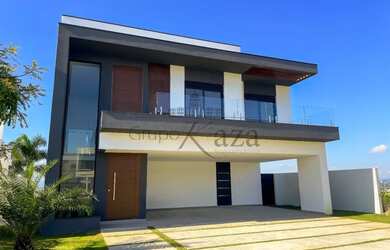 Imagem: A casa em condomínio possui 5 Dormitórios, 5 Banheiros, 4