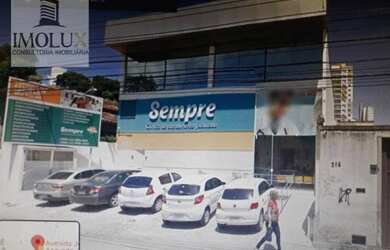 Imagem: O depósito possui 5 Vagas na garagem, 200m² de Área e está