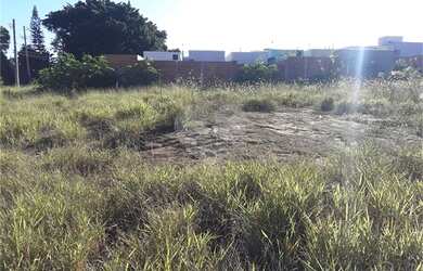 Imagem: O terreno possui 150m² de Área e está localizado em Parque