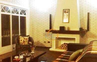 Imagem 4: Casa grande à venda com excelente localização em Atibaia